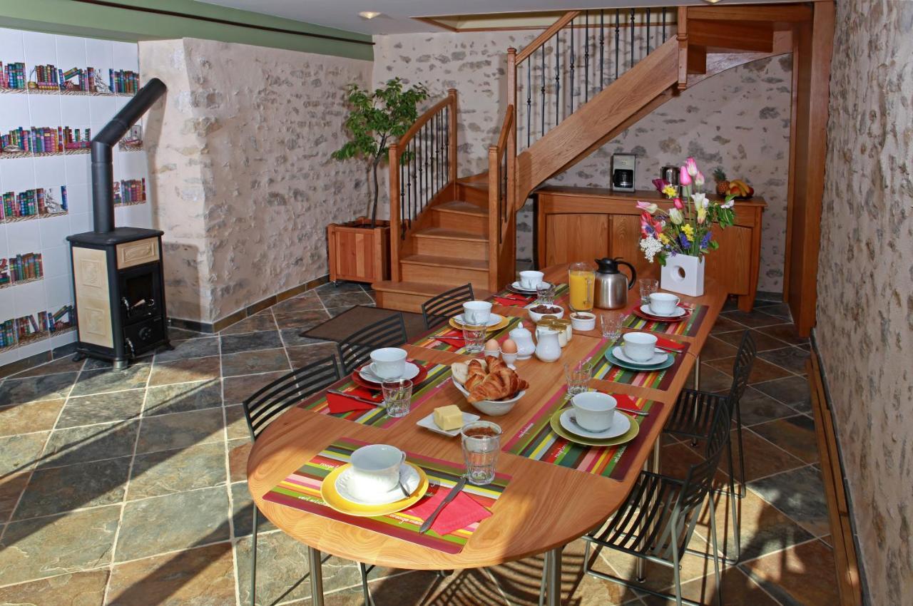 Breuillet  Maison D'Hotes Les Rainettes מראה חיצוני תמונה